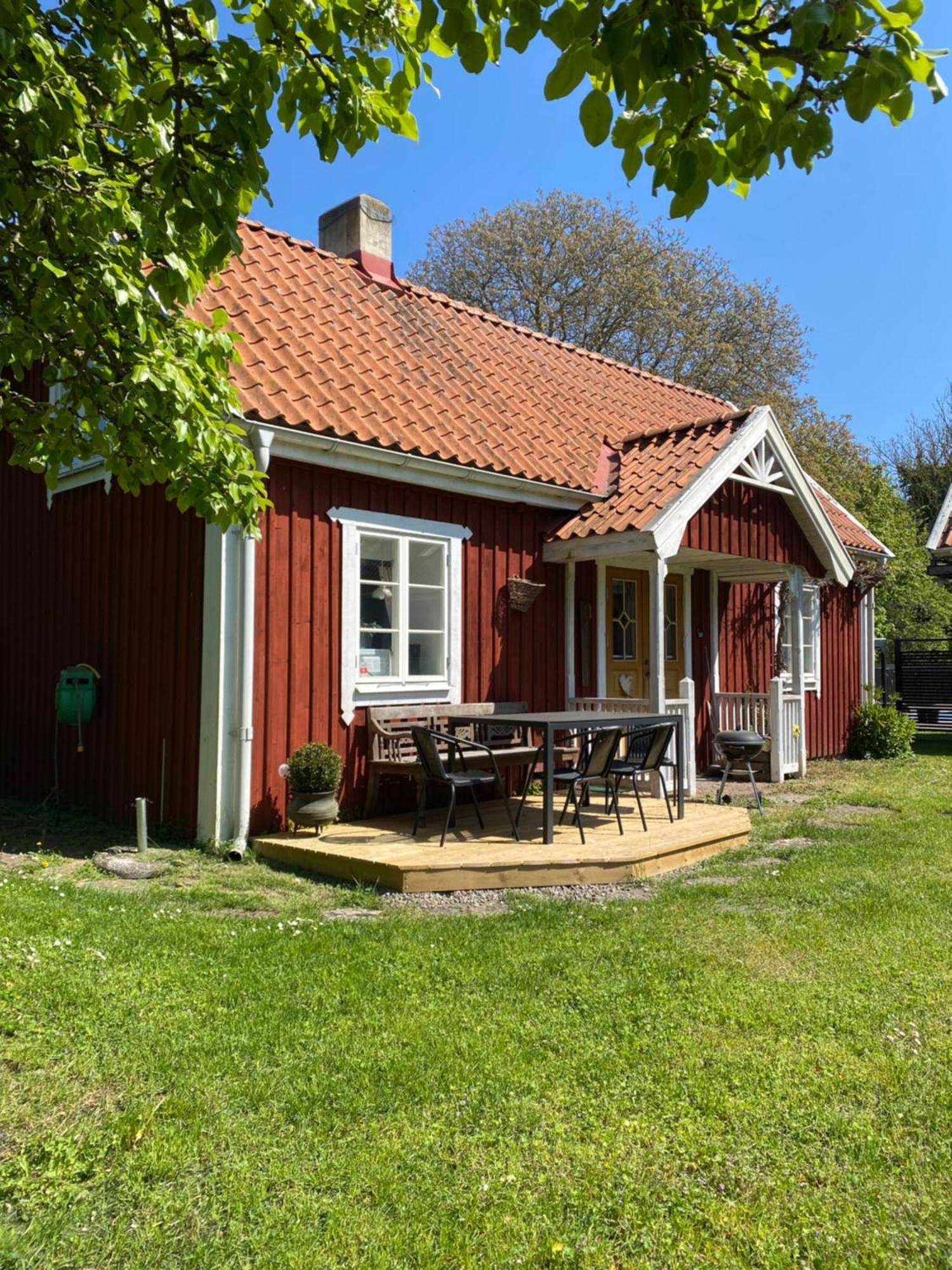 Bo I Egen Stuga Pa Haerlig Oelandsgard เชอพิงส์วิค ภายนอก รูปภาพ